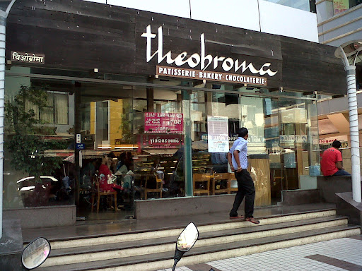 TrendMantra article101_5 6 Awesome Places To Eat In Bandra Mumbai 