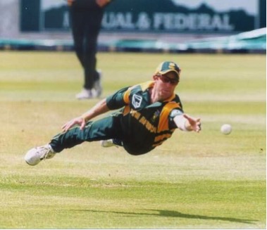 TrendMantra article111_6 Jonty Rhodes: The Dive For Greatness 