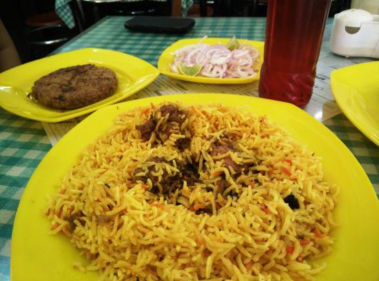 TrendMantra article206_9 12 Parsi Food Gems In Mumbai: Must Try 