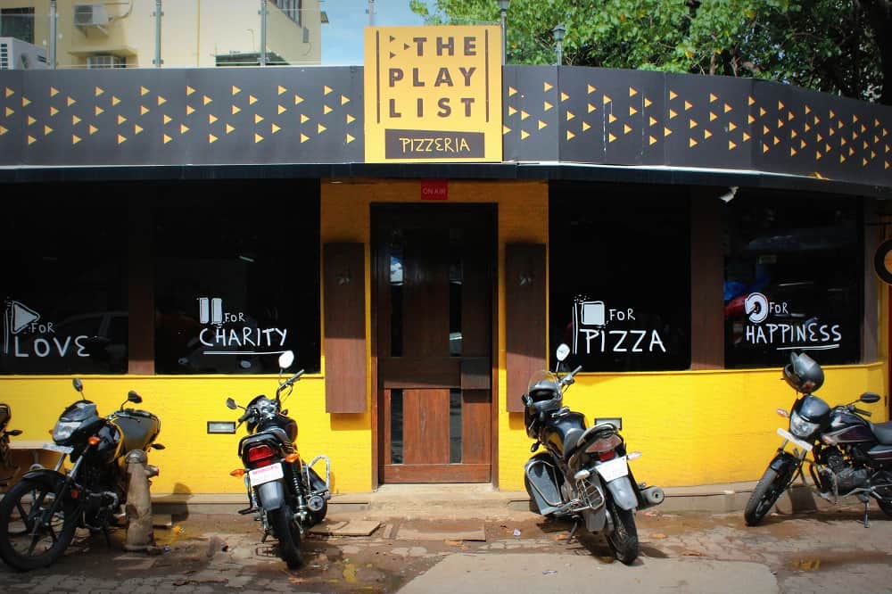 TrendMantra article212_11 12 Awesome Pizza Places To Try In Mumbai 