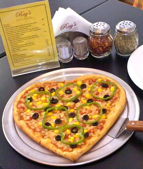 TrendMantra article212_5 12 Awesome Pizza Places To Try In Mumbai 