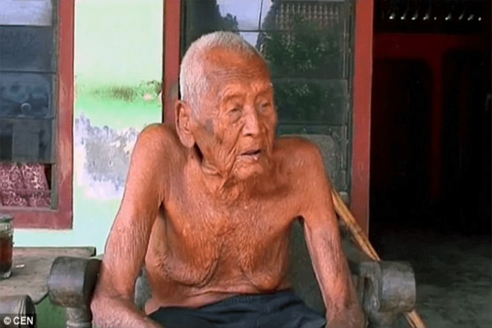 TrendMantra article_400_1 World’s Oldest Man Is 145 Years Old And Now Seeks Death 