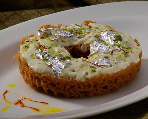TrendMantra article_434_8 15 Gujarati Cuisine Specialties That You Absolutely Need To Try If You Haven't Already 