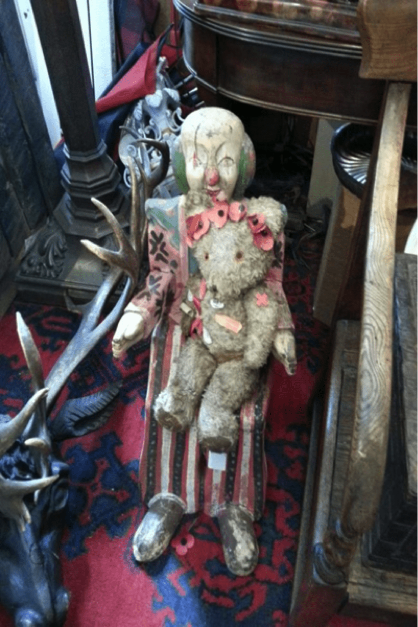 TrendMantra article_438_11 Would You Dare To Visit These Antique Shops? Click To Find Out What's So Creepy 