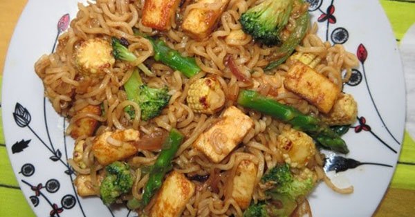 TrendMantra article_470_13 Yummy: 12 Creative Ways To Make Your Favourite Maggi *Wink Wink* 
