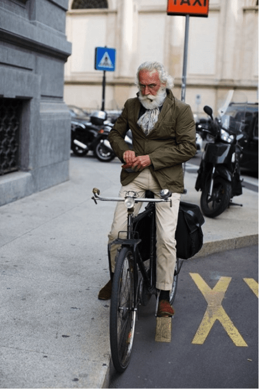 TrendMantra article_484_17 Drool-Worthy: The Best 22 Pictures Of Older Men You'd Have Seen On Internet 
