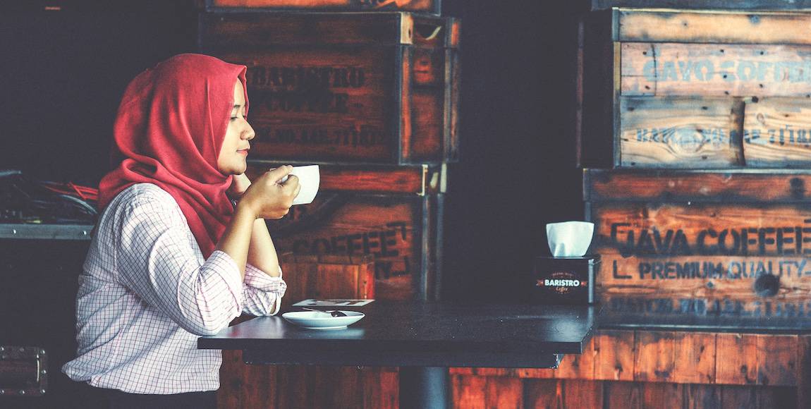 TrendMantra Woman-drinking-coffee-wearing-hijab 7 Weird But Interesting Facts About Coffee We Are Sure You Didn't Know About 